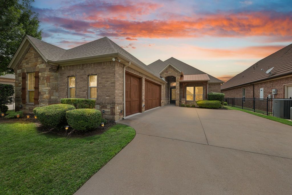 3452 Abes Landing Drive, Granbury, TX 76049