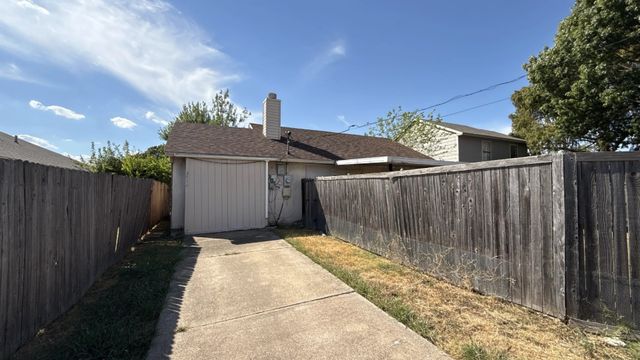 4514 Carmel Lane, Rowlett, TX 75088