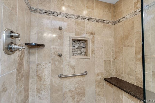 179 Quail Hollow Lane, Amherst, NY 14051