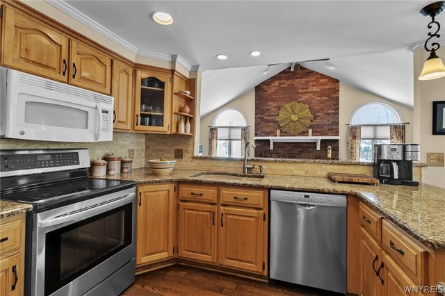 179 Quail Hollow Lane, Amherst, NY 14051