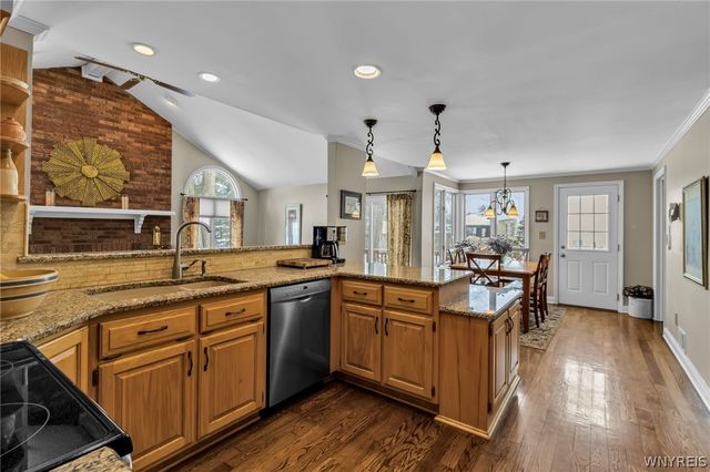 179 Quail Hollow Lane, Amherst, NY 14051