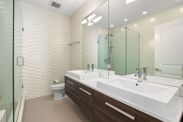 3007 N California Avenue 1S, Chicago, IL 60618