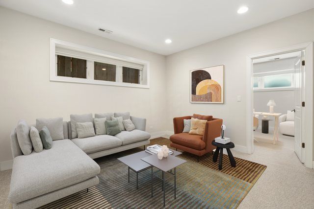 3007 N California Avenue 1S, Chicago, IL 60618
