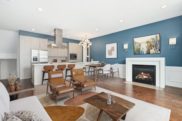 3007 N California Avenue 1S, Chicago, IL 60618