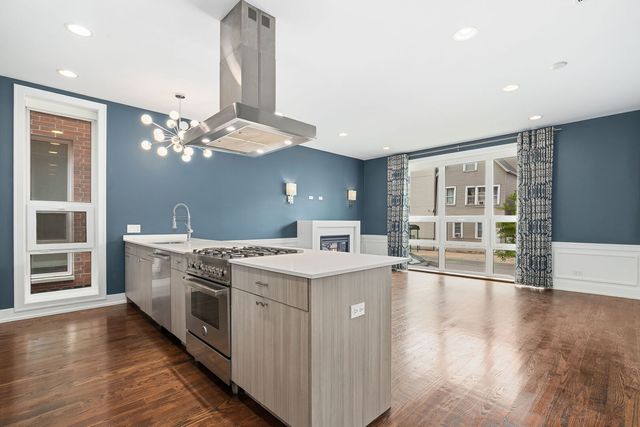 3007 N California Avenue 1S, Chicago, IL 60618