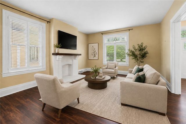 715 Maple Ln, Sewickley, PA 15143