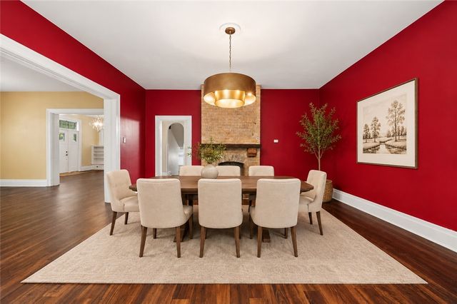 715 Maple Ln, Sewickley, PA 15143