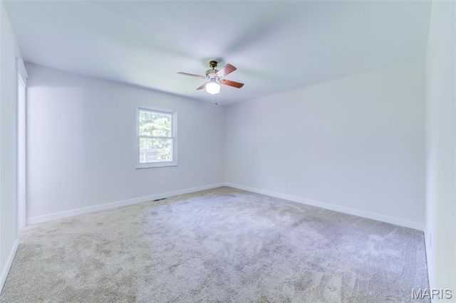 18 Twin Oaks Drive, St Charles, MO 63303