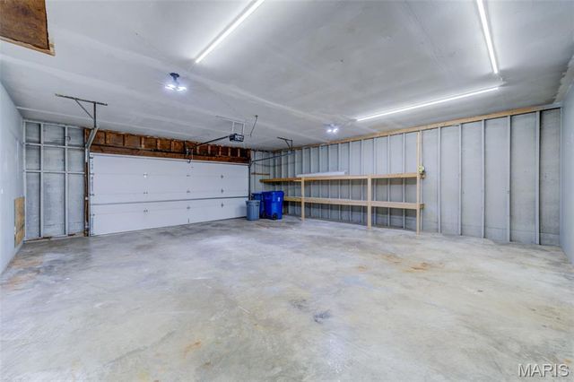 18 Twin Oaks Drive, St Charles, MO 63303
