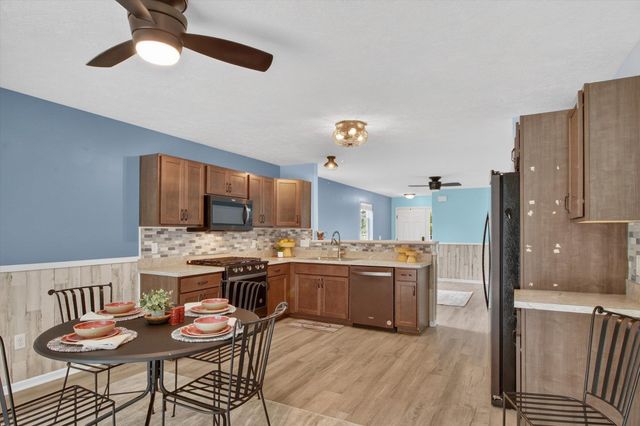 3801 Bobcat Court, Midland, MI 48642