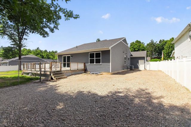3801 Bobcat Court, Midland, MI 48642