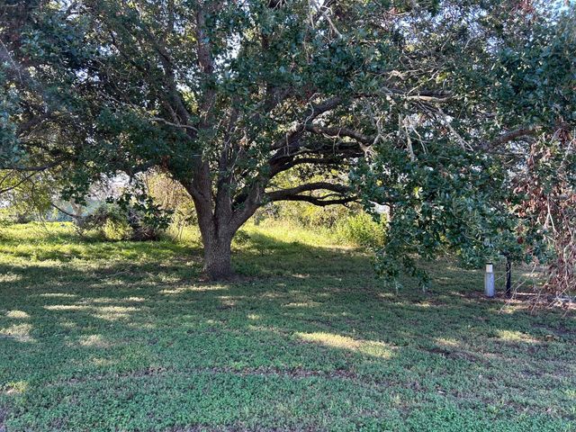 23378 State Highway 35 S, Palacios, TX 77465