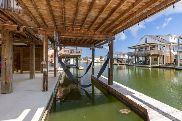 16715 Montego Way, Jamaica Beach, TX 77554