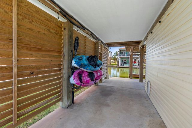 16715 Montego Way, Jamaica Beach, TX 77554