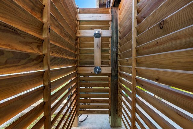 16715 Montego Way, Jamaica Beach, TX 77554