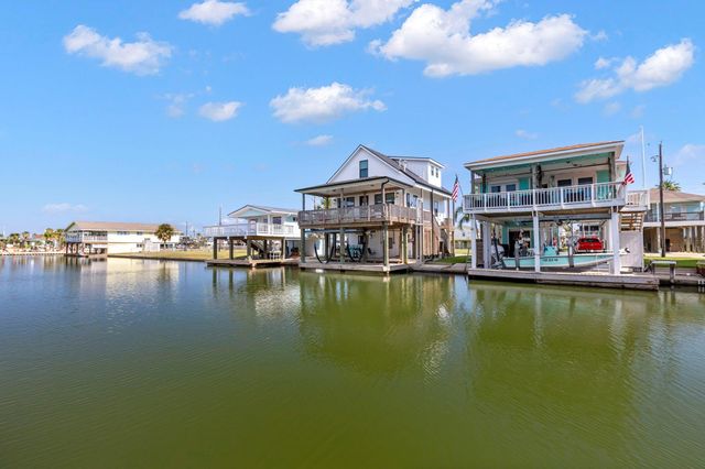 16715 Montego Way, Jamaica Beach, TX 77554