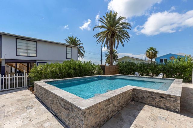 16715 Montego Way, Jamaica Beach, TX 77554