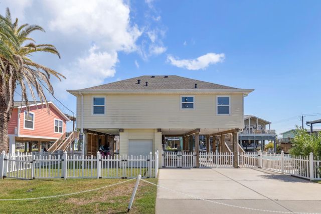16715 Montego Way, Jamaica Beach, TX 77554