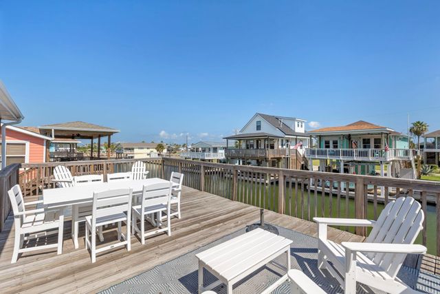 16715 Montego Way, Jamaica Beach, TX 77554