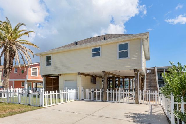 16715 Montego Way, Jamaica Beach, TX 77554