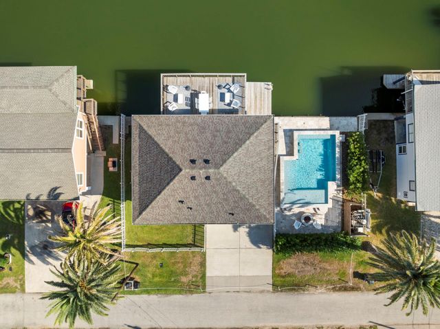 16715 Montego Way, Jamaica Beach, TX 77554