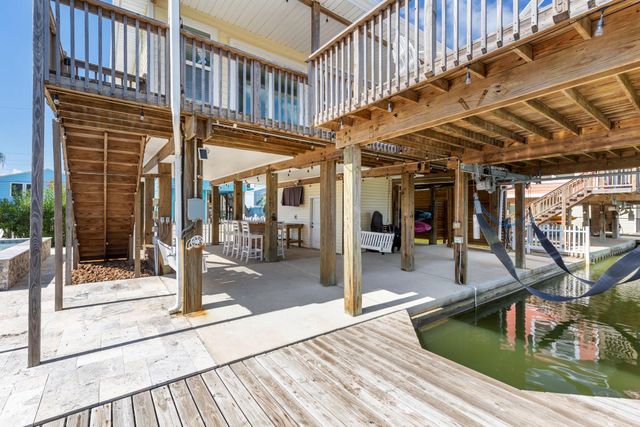 16715 Montego Way, Jamaica Beach, TX 77554