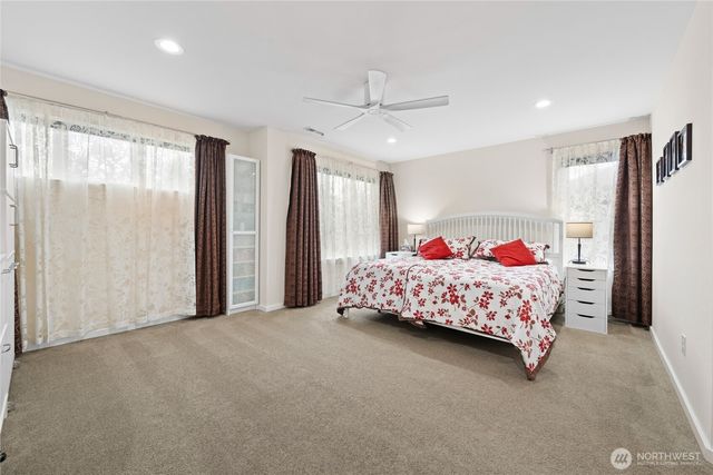 5852 S 326th Court, Auburn, WA 98001