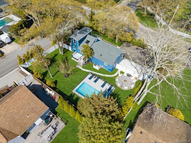 48 Springville Road, Hampton Bays, NY 11946