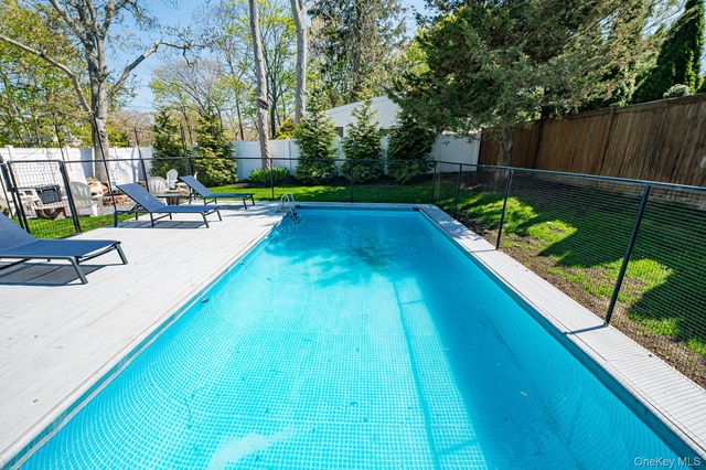 48 Springville Road, Hampton Bays, NY 11946