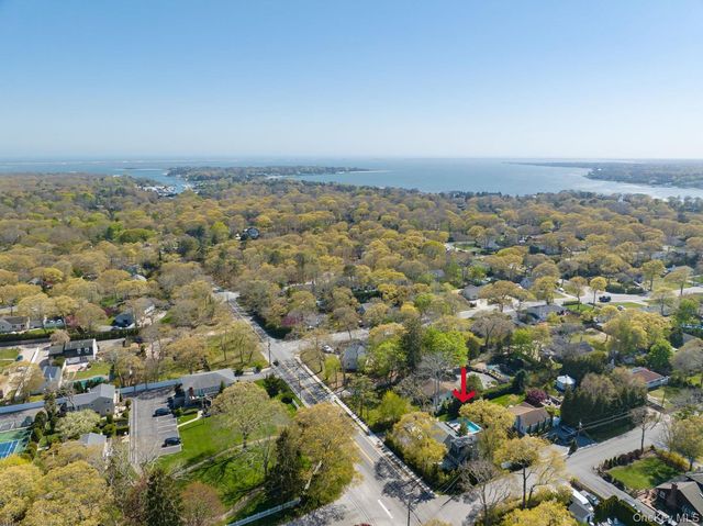 48 Springville Road, Hampton Bays, NY 11946