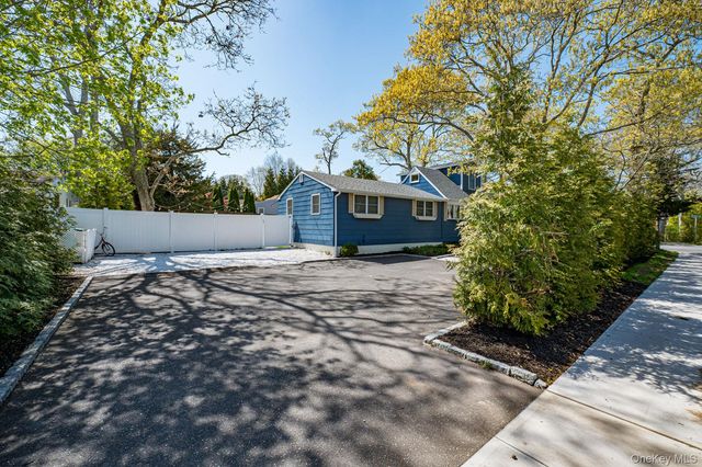 48 Springville Road, Hampton Bays, NY 11946