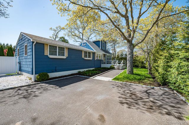 48 Springville Road, Hampton Bays, NY 11946