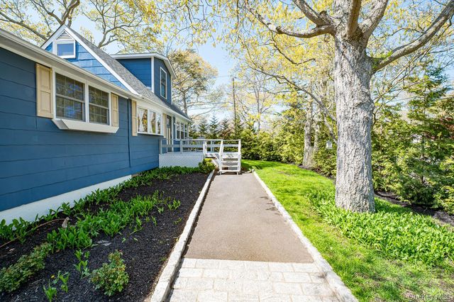 48 Springville Road, Hampton Bays, NY 11946