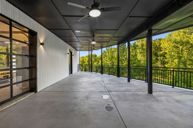5824 Woodland Hills Dr, Nashville, TN 37211