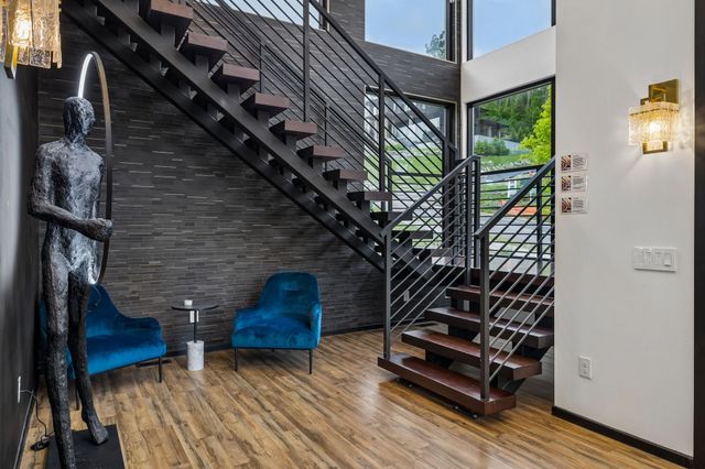 5824 Woodland Hills Dr, Nashville, TN 37211