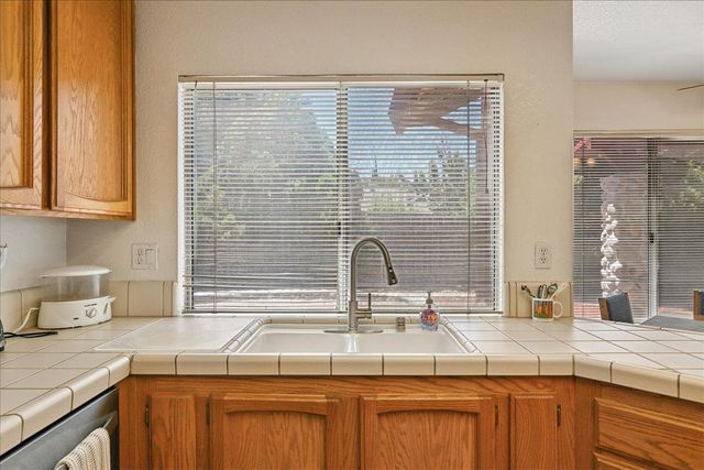 7833 Ivy Hill, Antelope, CA 95843