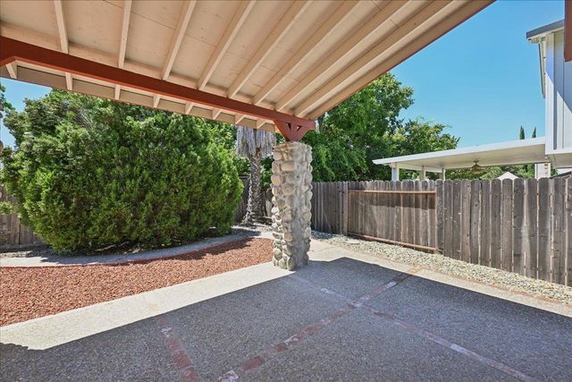 7833 Ivy Hill, Antelope, CA 95843