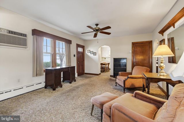 230 W HOWARD AVE, Coaldale, PA 18218