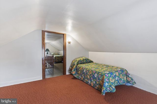 230 W HOWARD AVE, Coaldale, PA 18218