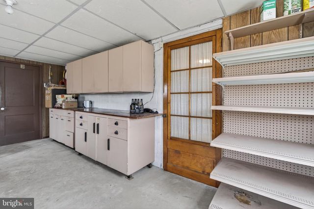 230 W HOWARD AVE, Coaldale, PA 18218