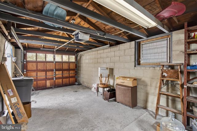 230 W HOWARD AVE, Coaldale, PA 18218