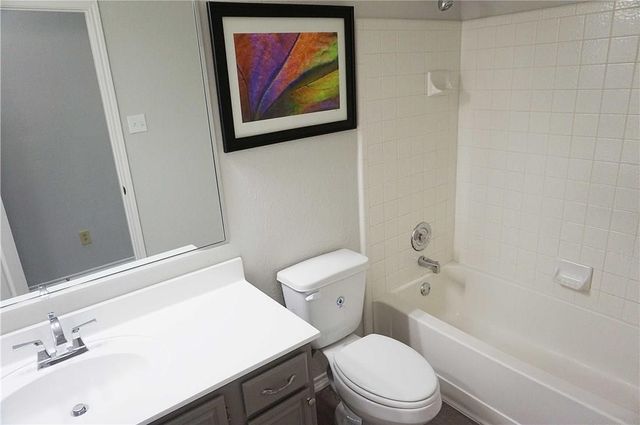 9821 Carmel Valley Drive, Frisco, TX 75035