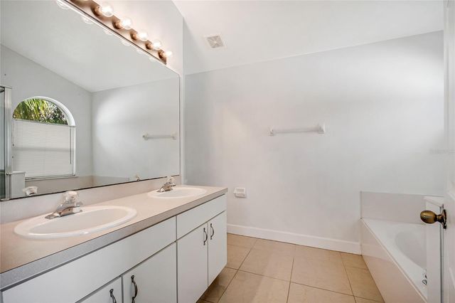 12471 CASTLEMAIN TRAIL, Orlando, FL 32828