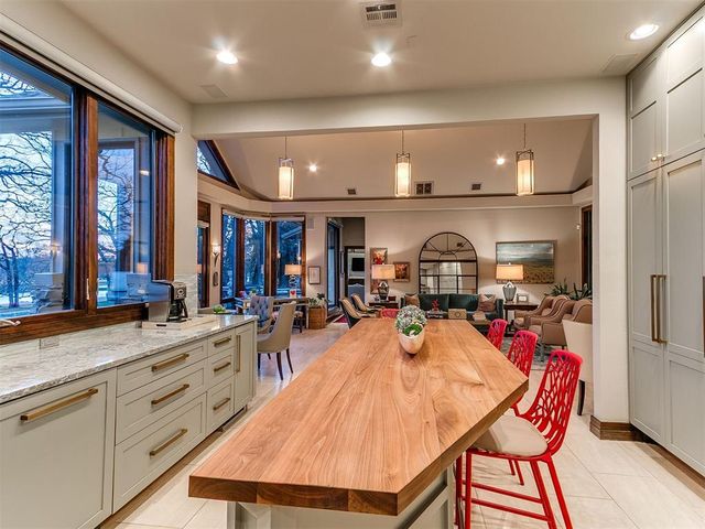 111 Lake Aluma Drive, Oklahoma City, OK 73121