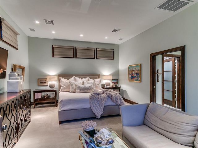 111 Lake Aluma Drive, Oklahoma City, OK 73121