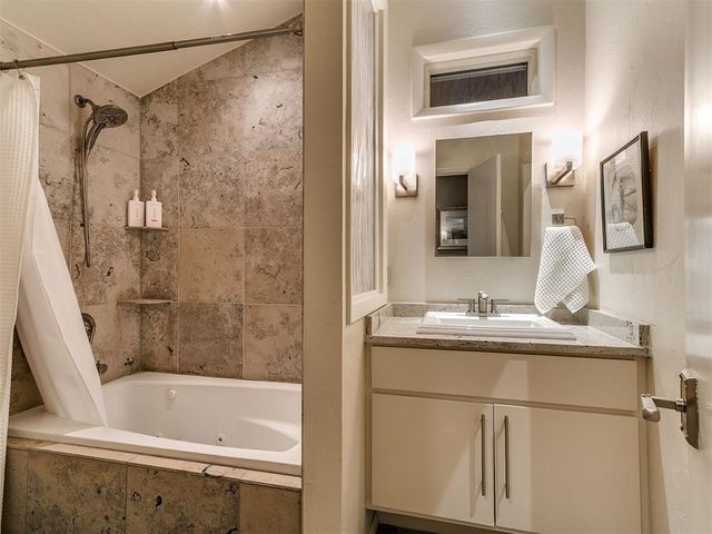 111 Lake Aluma Drive, Oklahoma City, OK 73121