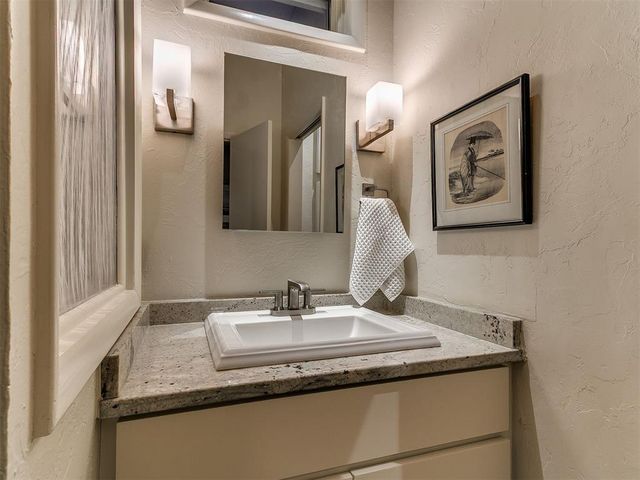 111 Lake Aluma Drive, Oklahoma City, OK 73121