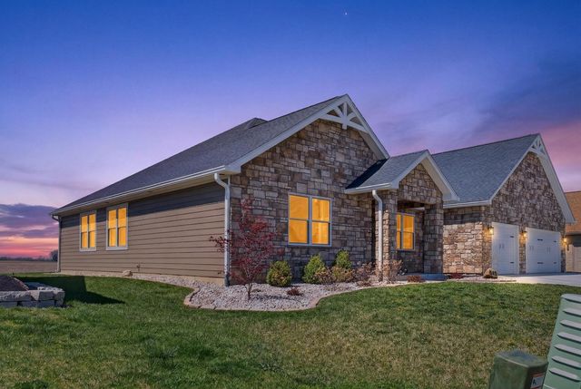 945 Rosenthal Drive 945 Rosenthal Drive, Troy, OH 45373