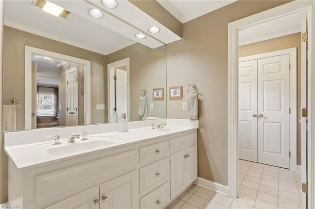 5307 Century Oaks Drive, Greensboro, NC 27455