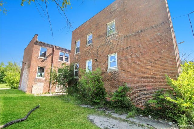 18029 Schoenherr Street, Detroit, MI 48205